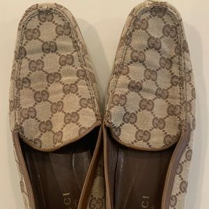 Gucci brown canvas driving loafer